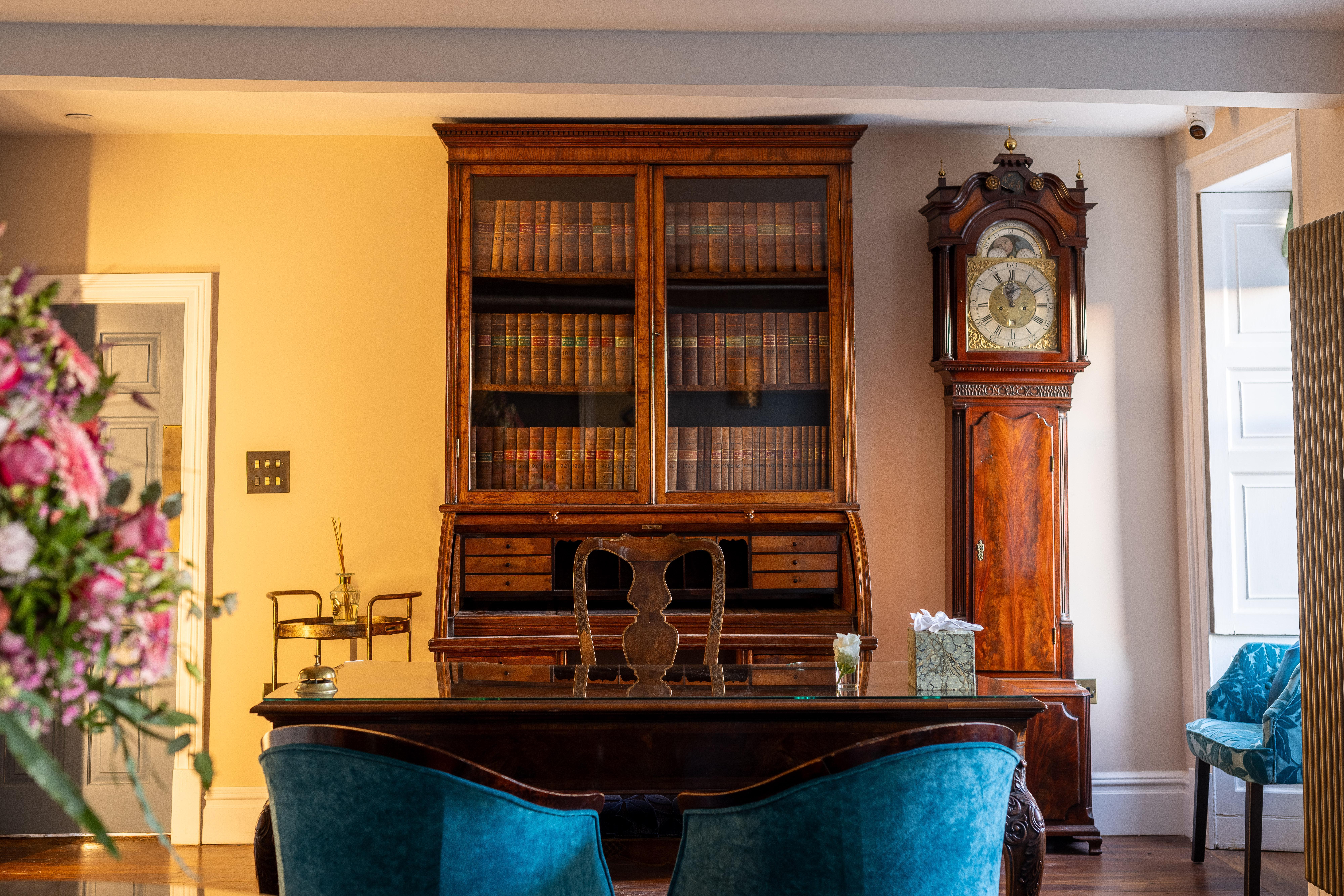 Aynsome Manor Bed & Breakfast คาร์ทเมล ภายนอก รูปภาพ